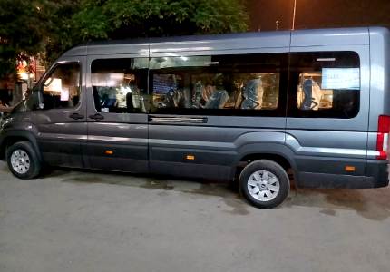 Force Urbania 17 Seater
